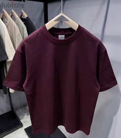 التيشيرت اللي هينفع مع كل Outfit