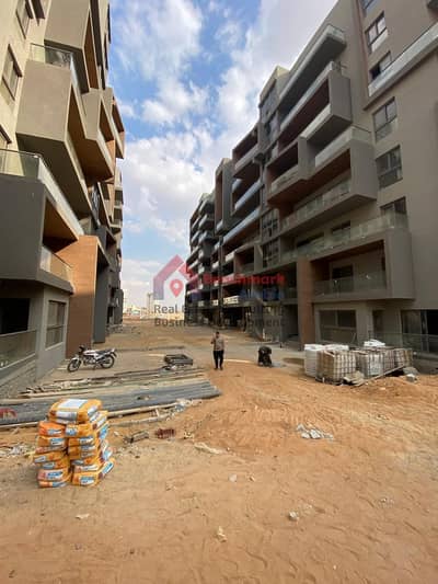 **ريسيل استلام فوري R7 بجوار الجامعة البريطانية | 172م | 3 غرف | 3 حم**ام
