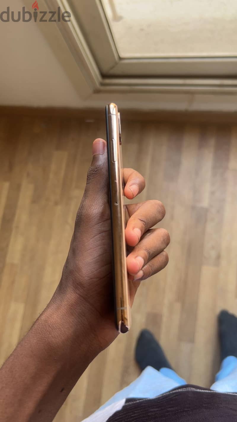 Apple - iPhone XS Max 1