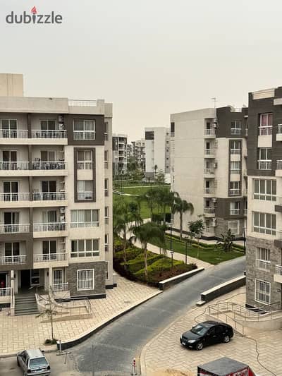 Apartment for sale in Madinaty in B12 with an area of 107m Immediate delivery and ready to live in a unique location on the second floor overlooking an open park and next to Central Park and the malls in Madinaty