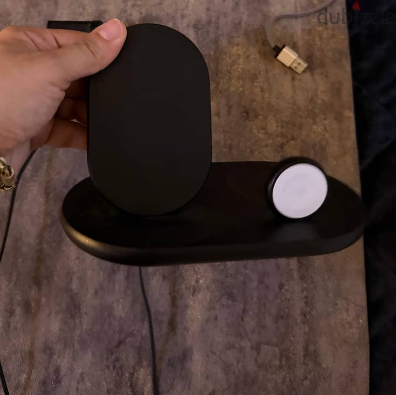 Belkin 3-in-1 Wireless Charger 1