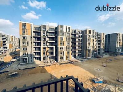 Apartment for sale in a prime location in Haptown Compound, Hassan Allam, Mostakbal City Park View Phase 6th Floor Area: 195 sq m 3 bedrooms, includin