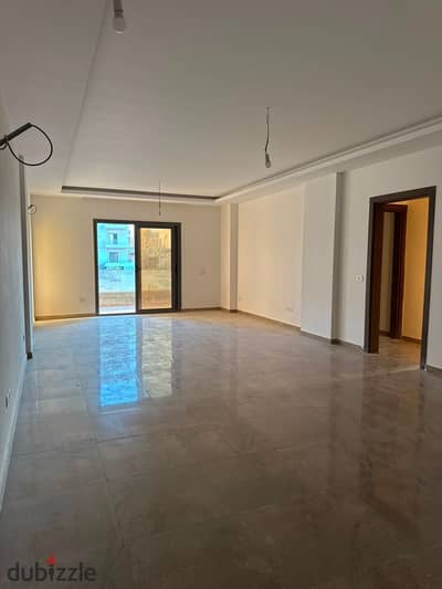 Fully finished, ready-to-move-in apartment in the heart of Sheikh Zayed, opposite Zed Towers