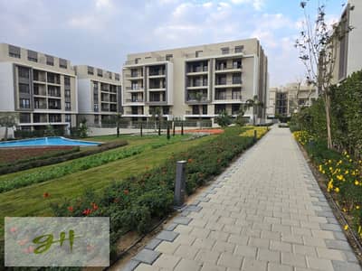 شقة متشطبه بالكامل و تكيفات للبيع في المراسم فيفث سكوير القاهرة الجديدة AlMarasem Fifth Square New Cairo