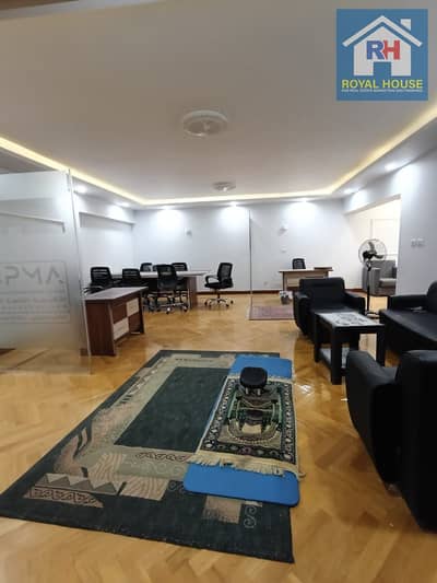  In Heliopolis, not every 200m² apartment combines a prime location, practical space, luxurious finishes, and most importantly, is registered and li