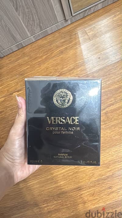 Versce Crystal Noir parfum 90 ml -new unopened