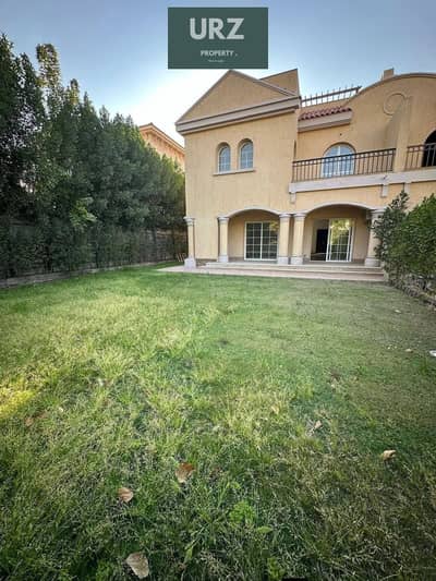 Villa with private pool complete privacy for sale with a 3 million down payment next to District Patio La Vista near Mivida Mountain View Hyde park