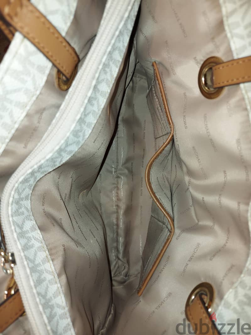 Clean Micheal kors bag 2
