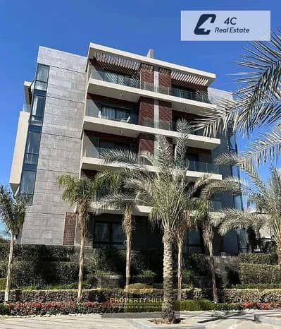 شقه متشطبه بالكامل استلام فوري بأقل سعر في كمبوند الباتيو أورو- التجمع الخامس