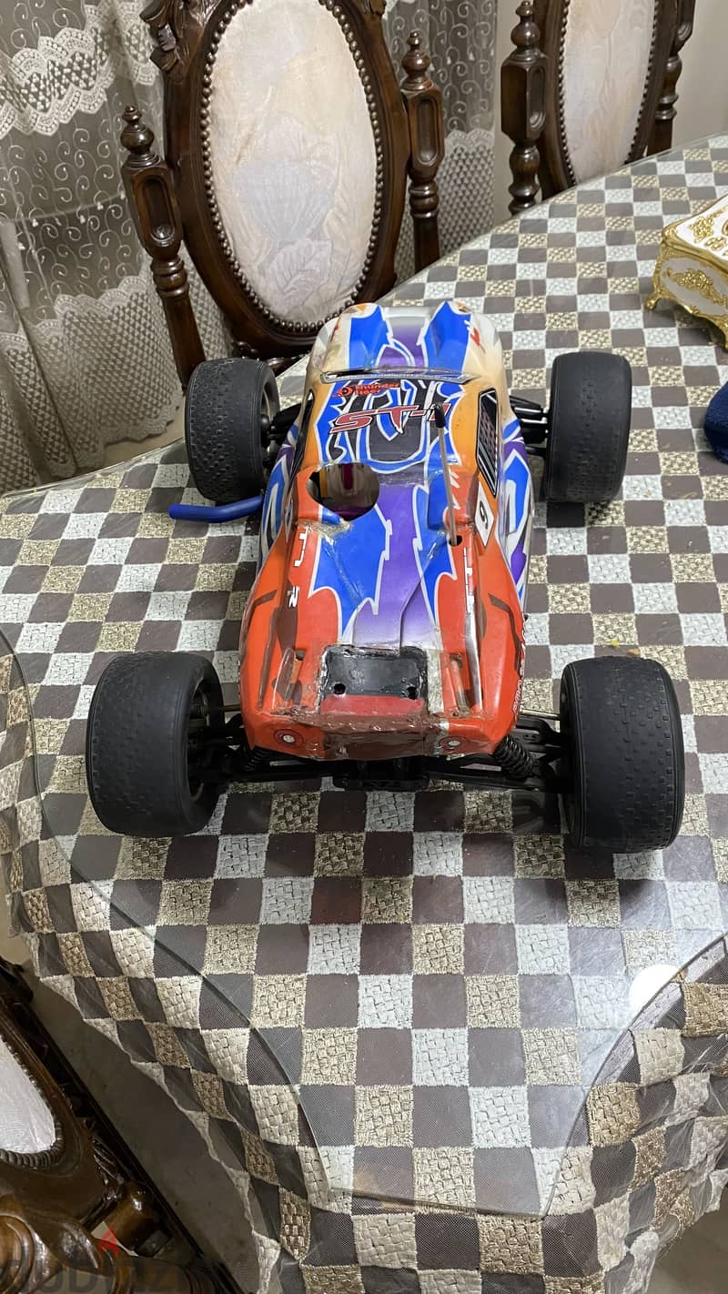 Rc car thunder tiger 1/8 scale 3