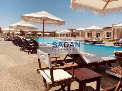 بتشطيب سوبر لوكس شاليه  للبيع يطل علي البحر في جايا الساحل الشمالي بجوار سوديك و دايركشن وايت gaia - north coast ------------------------------------