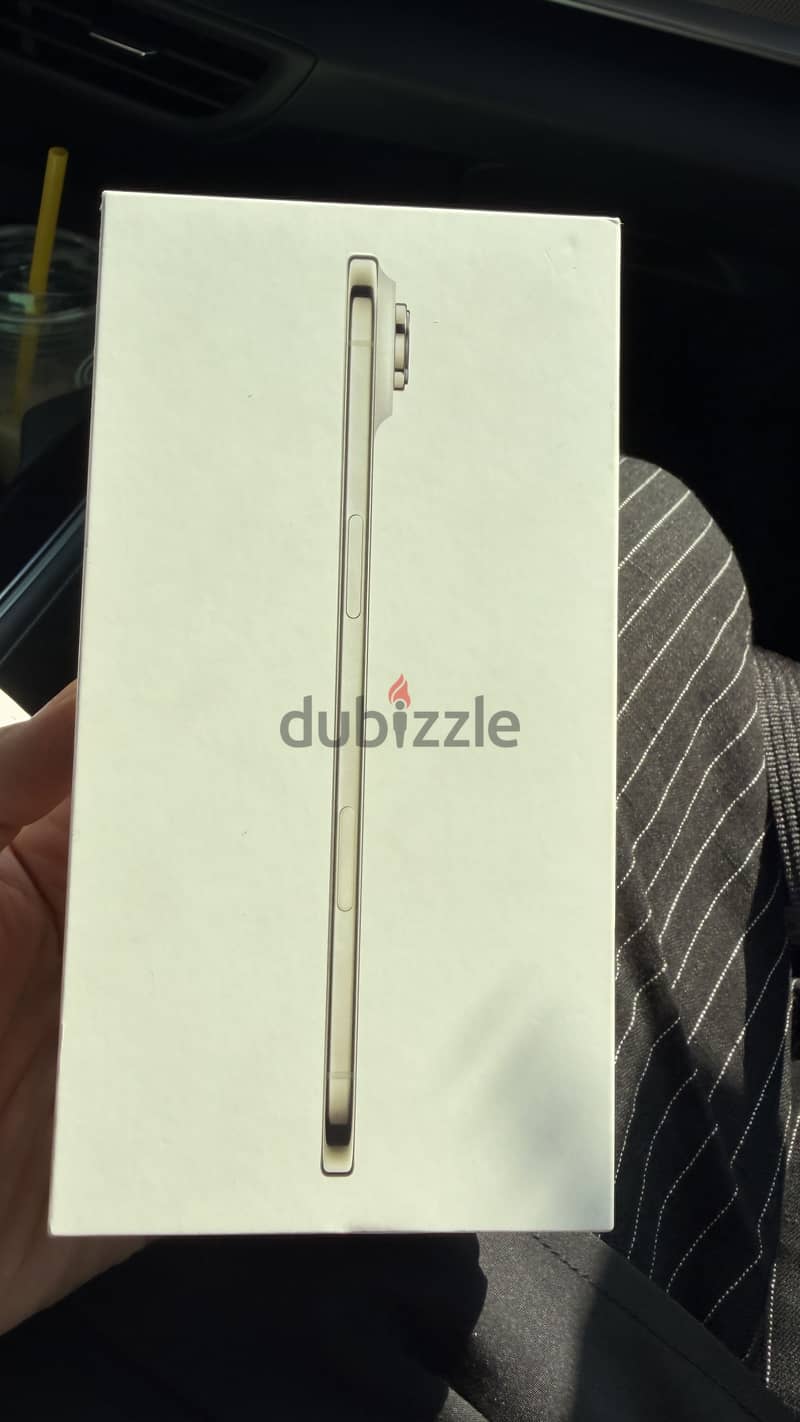 Apple - iPhone 17 Air 4