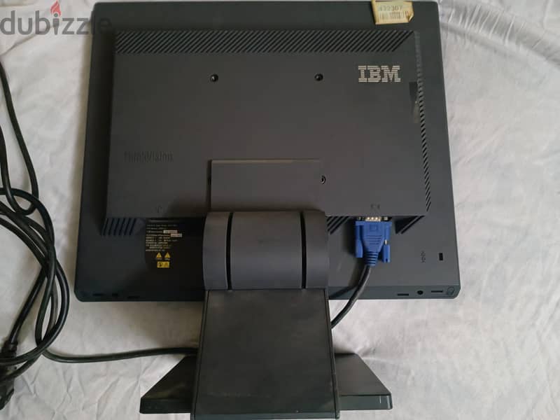 شاشهIBM 1