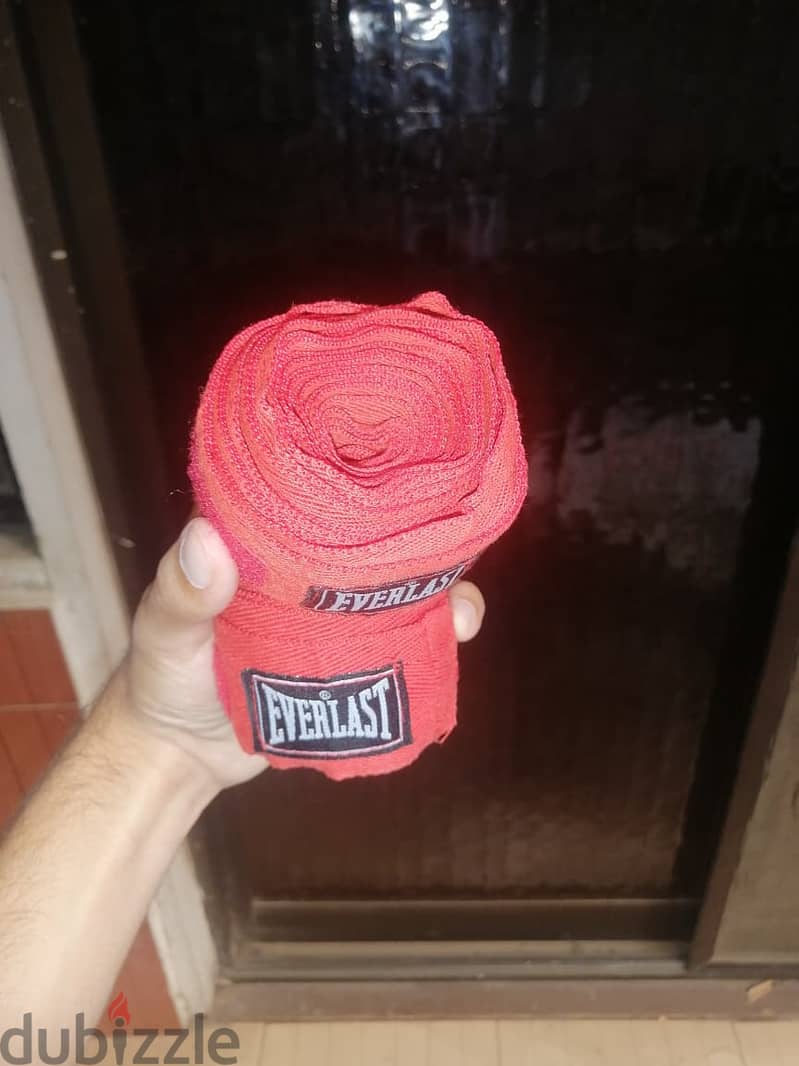 Venum boxing gloves with hand wraps 5