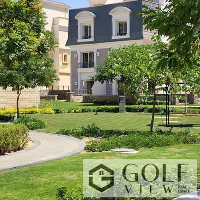 For sale: 313 m² Type B detached villa, available immediately, 3/4 finished, consisting of a basement, ground floor with garden, first floor, and roof