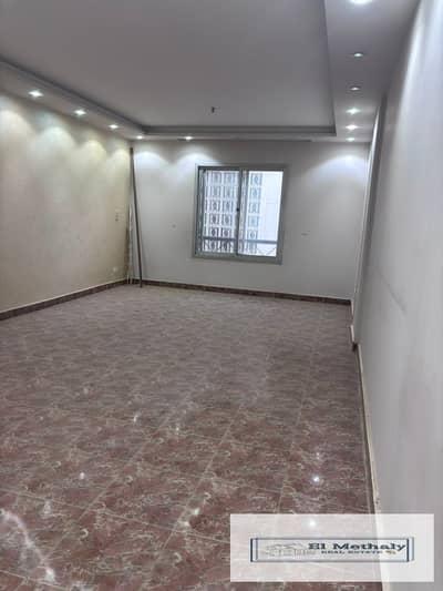 Freehold apartment for sale in Al Rehab City, New Cairo; features a wide garden view and is located next to the Old Market and amenities.