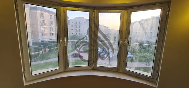 Apartment for sale in mountain view hyde park  new cairo under market price prime location finished