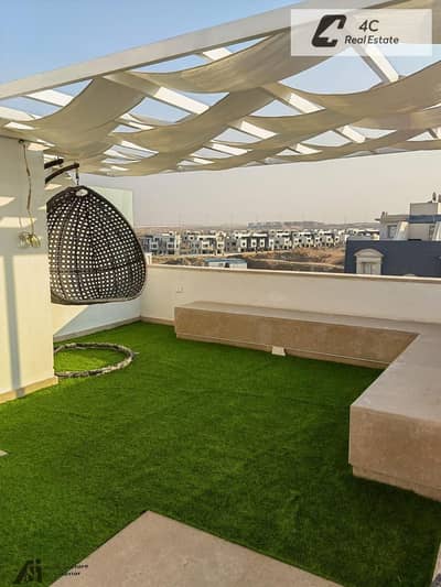 Ready To Move Penthouse View pool in Mountain View Hyde Park Compound