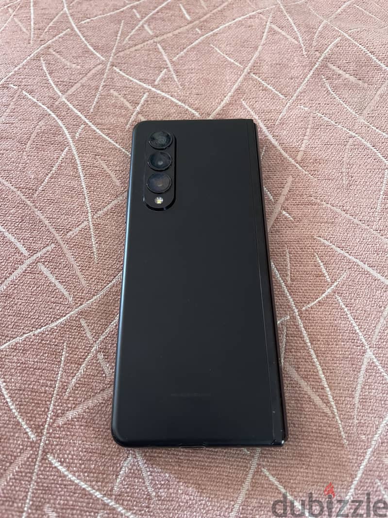 Samsung Z Fold 3 1