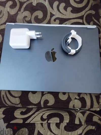 macbook air M4 2025 256gb 16جيجا رام