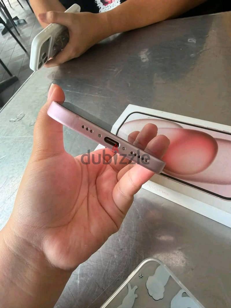 Apple - iPhone 15 4