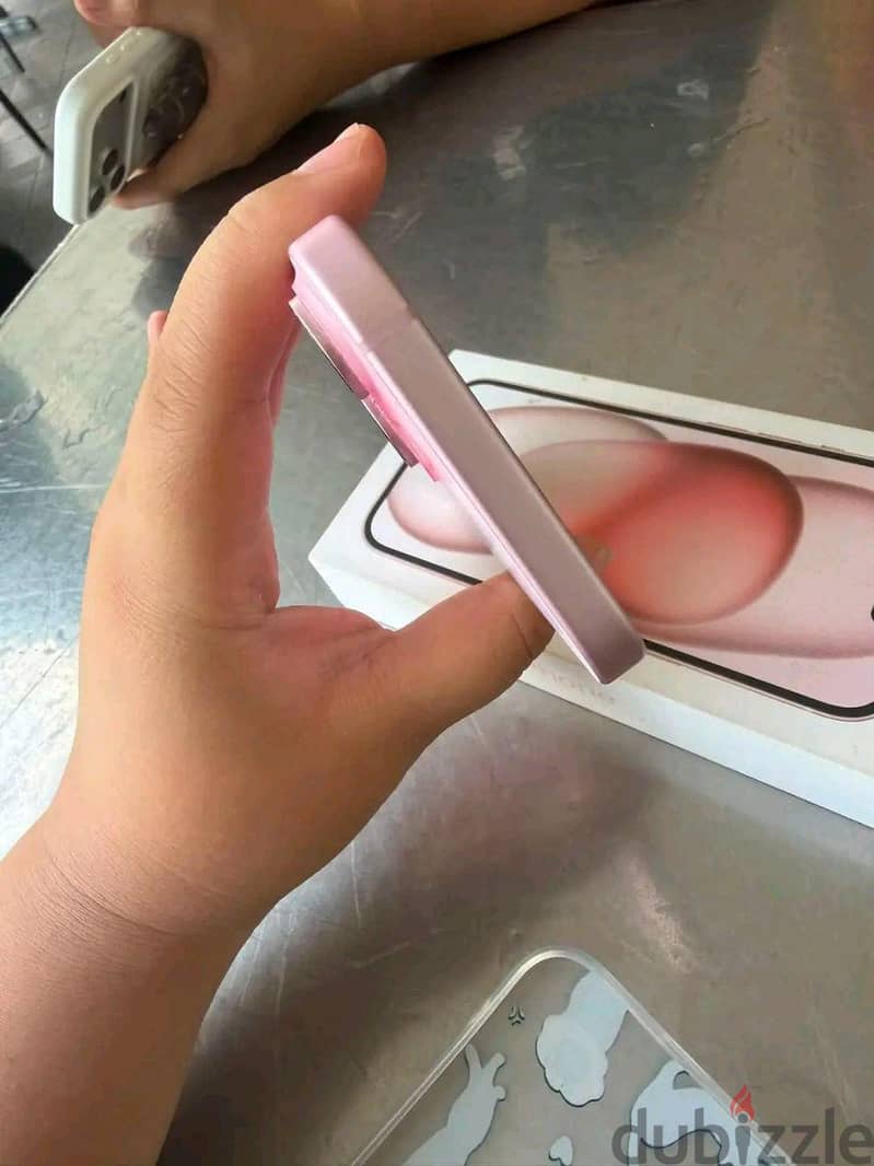 Apple - iPhone 15 5