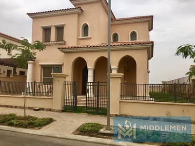 Standalone 305m on 500m land area Fully finished+AC’S+Kitchen+Dressing Very prime location North Facing  Up Town Cairo Mokattam