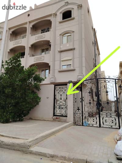 شقة للبيع في مدينة الشروق المنطقة الرابعة