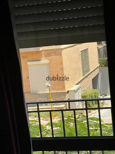 Direct from owner: 205m apartment for sale in Courtyard Westown SODIC. 1st floor, fully furnished, 3 master bedrooms, Club S view & membership.