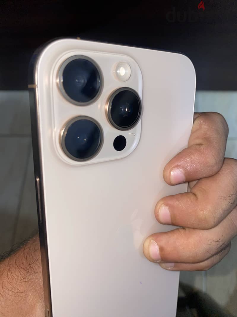 Apple - iPhone 16 Pro Max 2