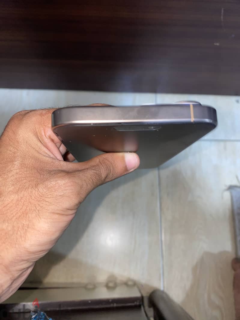 Apple - iPhone 16 Pro Max 4