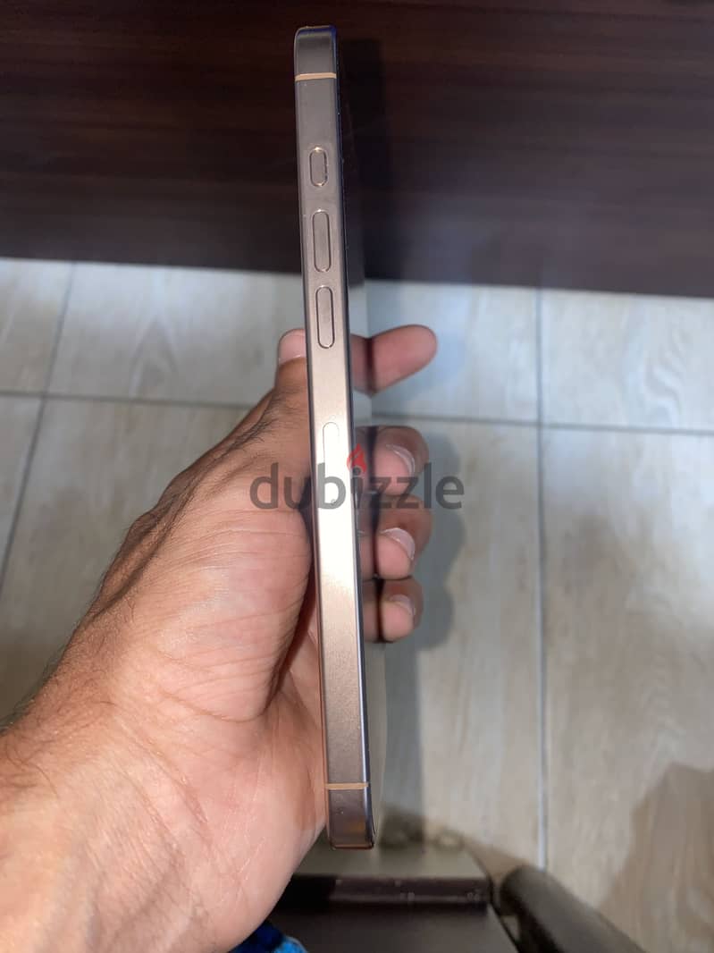 Apple - iPhone 16 Pro Max 7