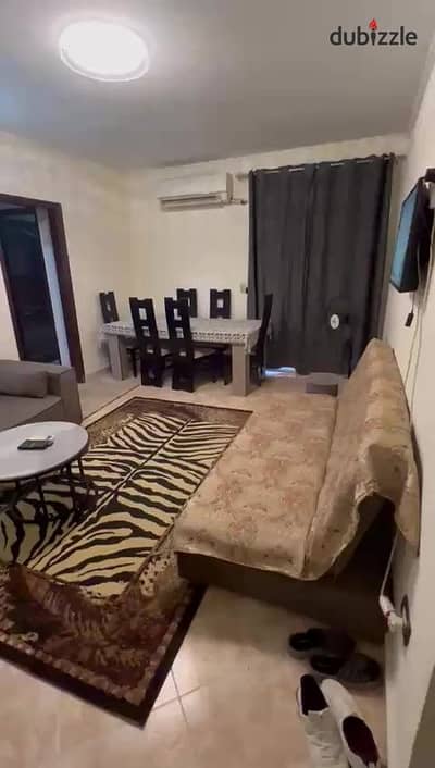 شقة مفروشة ومكيفة للإيجار في بدر الدين الشيخ زايد | واي فاي وأسانسير