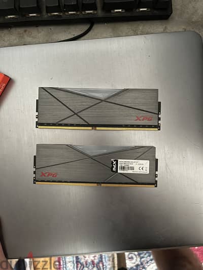 2x8GB ram pc 3600hz rbg