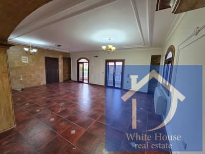 Penthouse for Sale on Dahshour Link - 300 sqm (Super Lux)  ​Location: Prime location inside a gated compound on Dahshour Link.