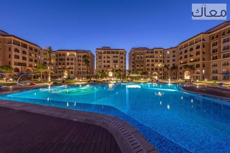 كمبوند علي التسعين مباشر سور في سور مع الجامعه الامريكيه