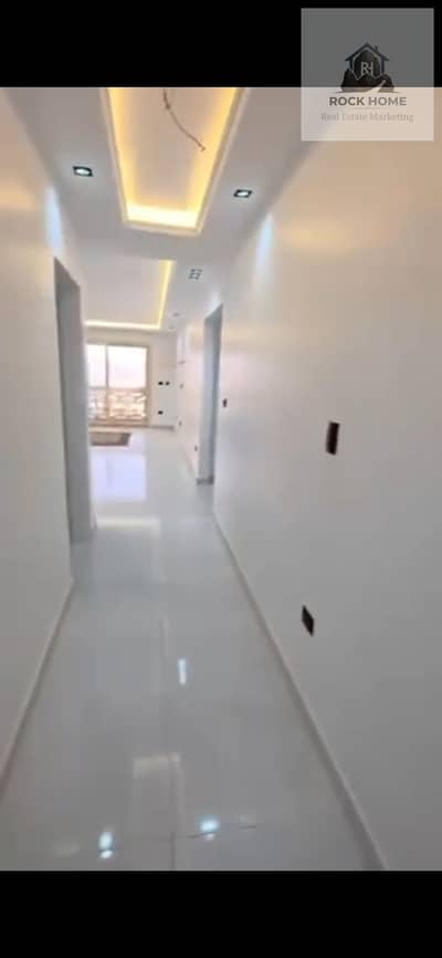 Apartment for sale in the Fifty Major Super Lux Modern Finishing