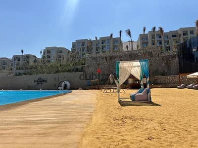 Apartment for sale in Sky City Galala (Pyramids Developments): 80 sqm, fully finished and furnished, with a down payment of 150,000.