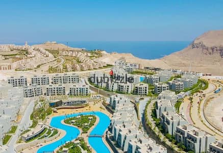 بمقدم 135 الف شاليه للبيع 64متر متشطب بالكامل و بالفرش فى سكاى سيتي الجلالة شركة بيراميدز