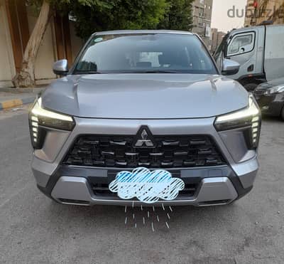 ميتسوبيشي الرياصية آوتلاندر 2025 مميزة جديدة جدا