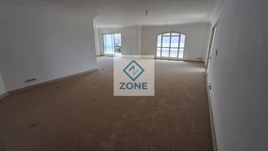 An exceptional apartment for sale in Madinaty (B3), 325 sqm, with a garden view.