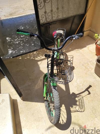 عجلة بحالة جيدة مقاس ٢٠