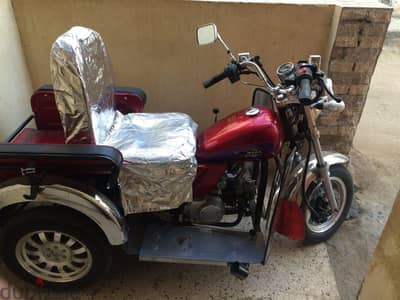 موتوسيكل مجهز طبيا فاتورة بيضاء