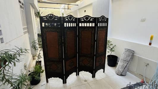 بارفان 4 قواطع كما هو بالصور