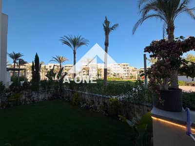 شاليه للبيع ارضي  بجاردن خاصة وفيو مباشر على حمام السباحة في احلي لوكيشن في ليا مراسي الساحل الشمالي سيدي عبد الرحمن بالقرب من امواج ومارينا