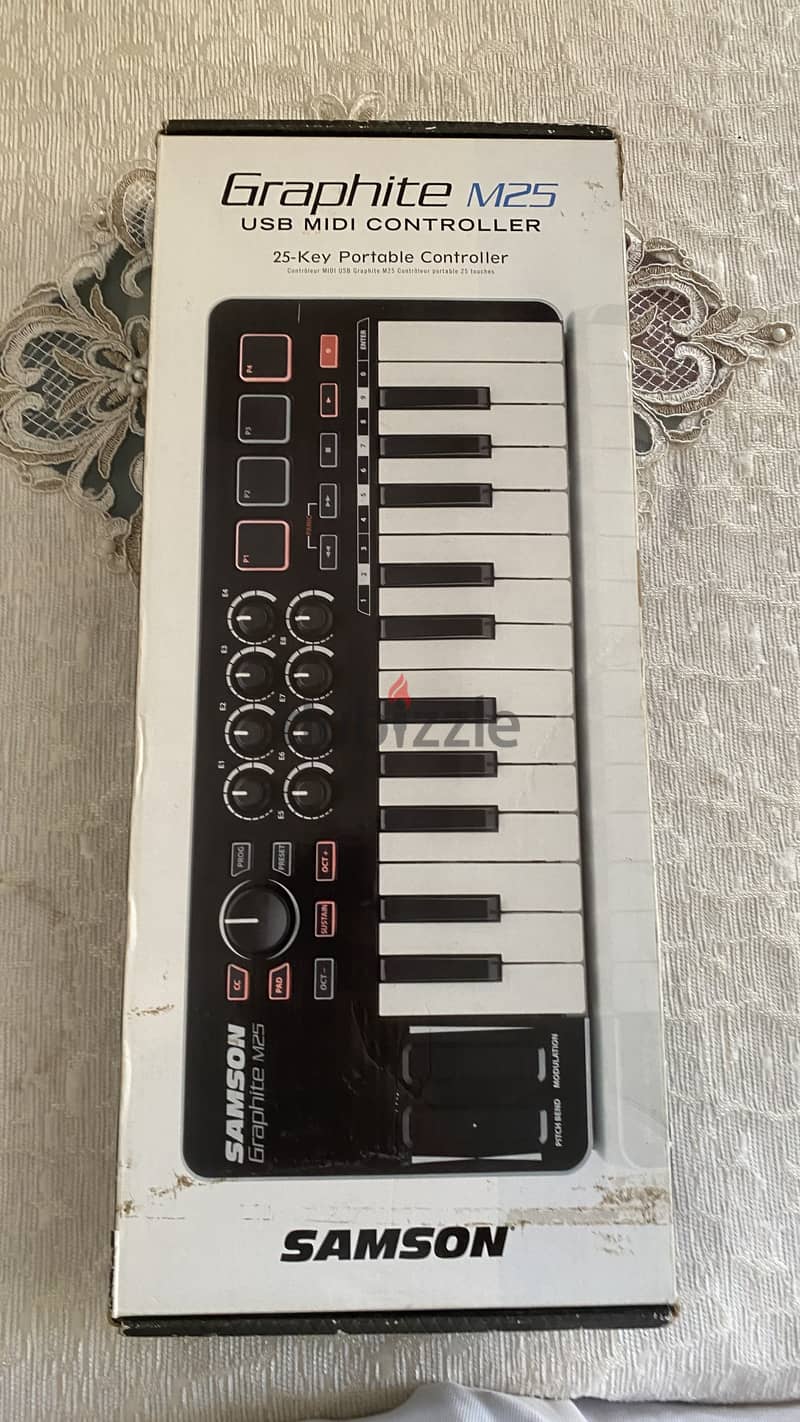 Samson midi controller 25-Kay portable controller  3
