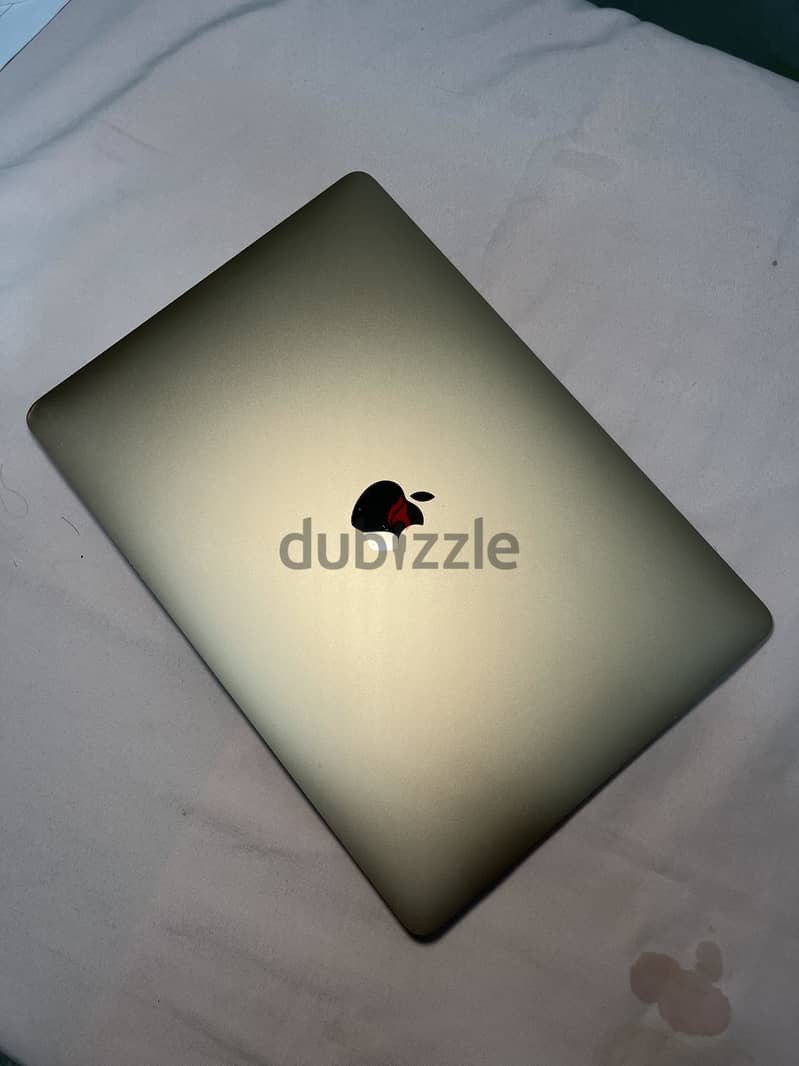 MacBook Air 2018 - 13 Inch - Gold 2