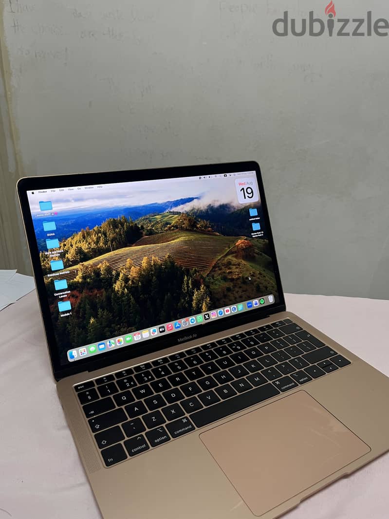 MacBook Air 2018 - 13 Inch - Gold 4