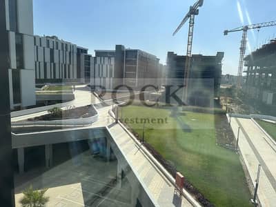 For Sale Fully Finished Ultra Super Lux Administrative Office in Hyde Park Compound Fifth Settlement New Cairo next to Mofeed and Mountain View.