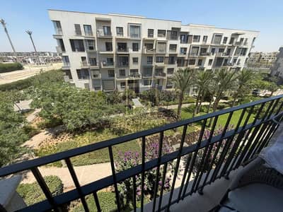 بفيو مميز شقة نص مفروش  ٣نوم ايجار كمبوند ايستاون سوديك التجمع القاهرة الجديدة Apartment rent Eastown Sodic New Cairo